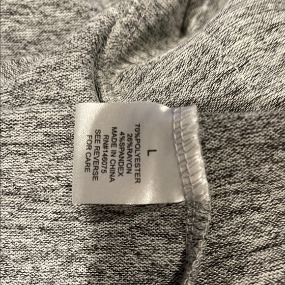 Sweet Romeo Gray Star Pattern Cape - Picture 4 of 7